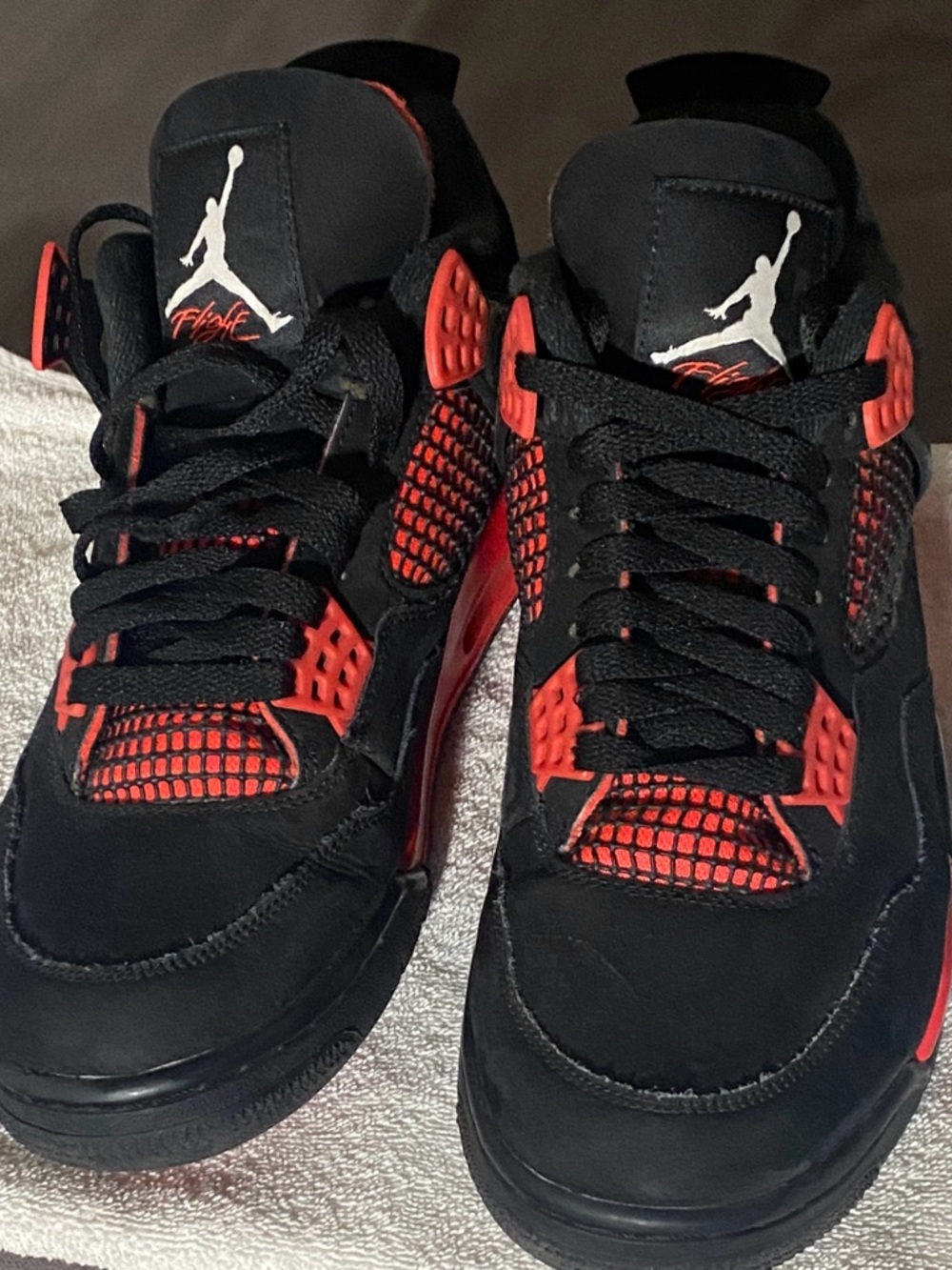 Jordan 4 Retro Mid Red Thunder Size 10